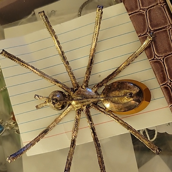 Vintage spider pin - Picture 3 of 3